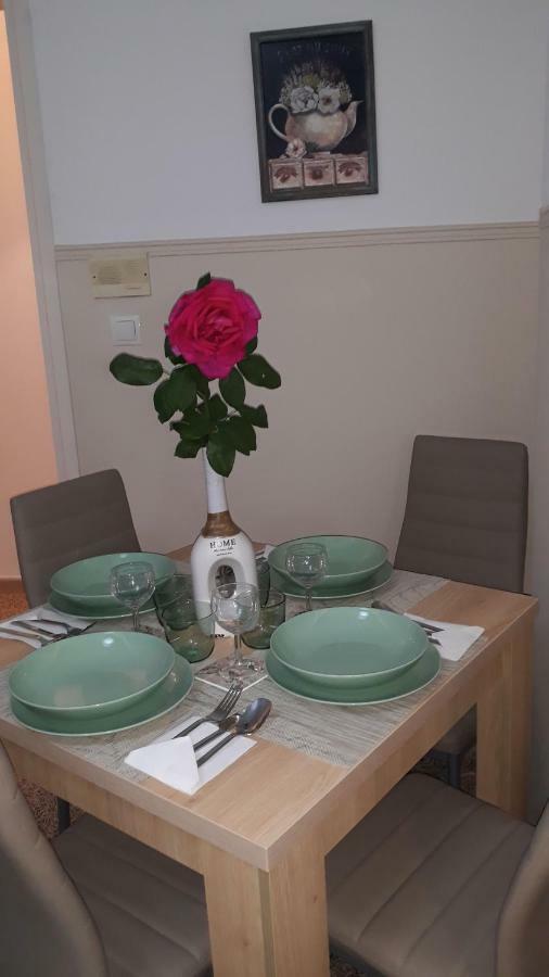 Marilias Apartment Превеза Екстериор снимка